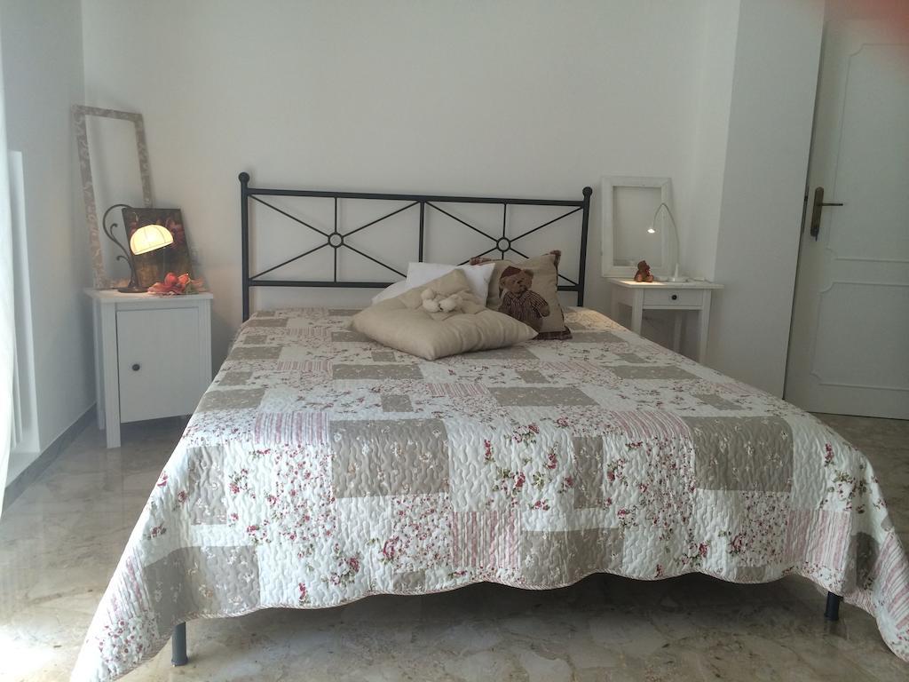 גרוטמארה Azzurramare Bed & Breakfast חדר תמונה